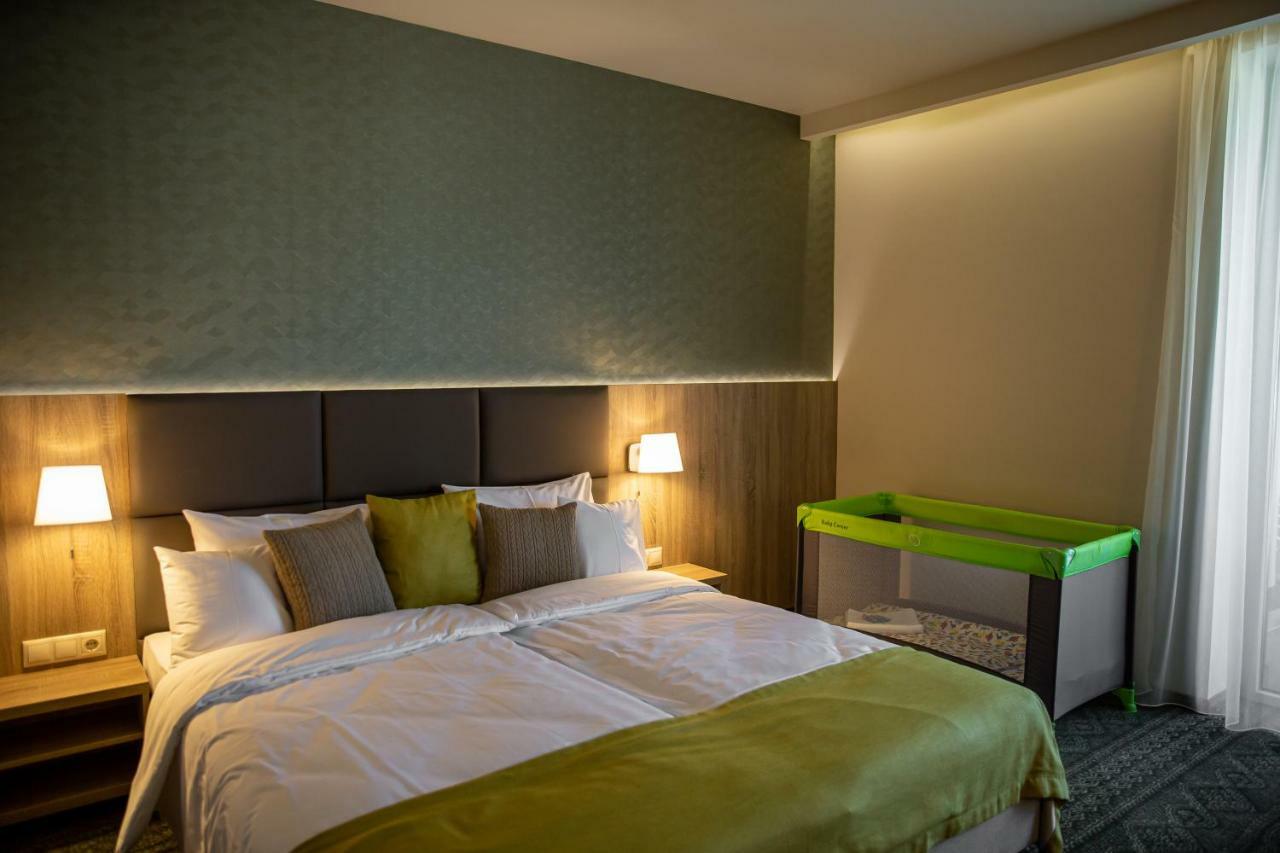Lignum Hotel Miskolc Exterior foto